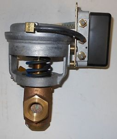 Johnson Controls 1/2 V-3000-8011 Diaphragm Actuator with V-9502 Positioner NNB