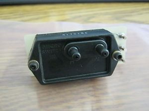 Honeywell / Micro Switch: 142PC05D Pressure Sensor.  New Old Stock. No Box &lt