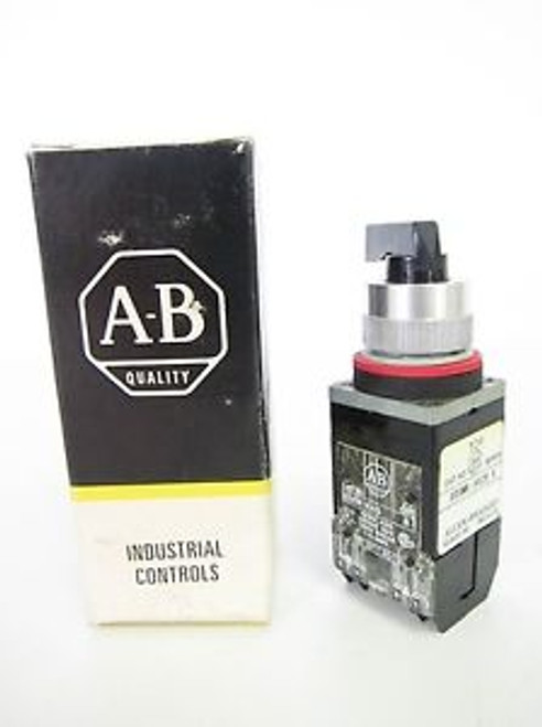 Allen Bradley 800MR-HK2BBS Ser C Small Round Selector Switch 2 Pos Black Lever