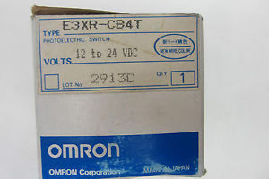 NEW OMRON E3XR-CB4T PHOTOELECTRIC SWITCH E3XRCB4T