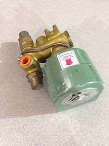 NEW NO BOX ASCO VALVE 3/8 PIPE SIZE  212-63 21RF