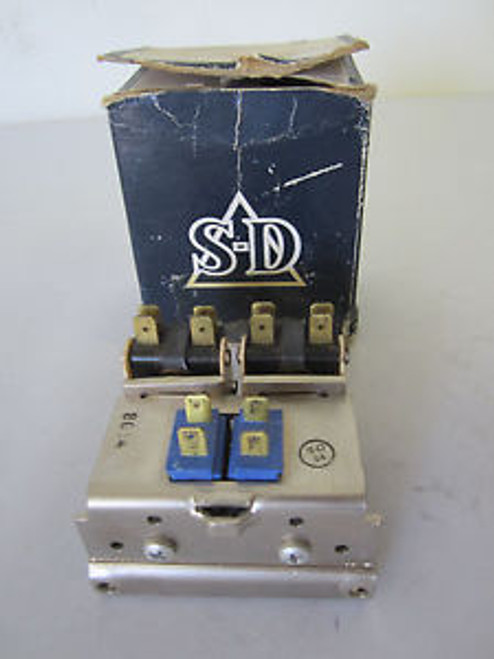 Struthers-Dunn A275KXX91- Reversing Contactor A275 Relay 2 Coil 120 V. 60 CY