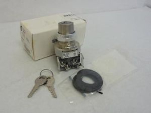 152675 New In Box Allen-Bradley 800T-H3115A Cylinder Lock Selector Switch 2-Po