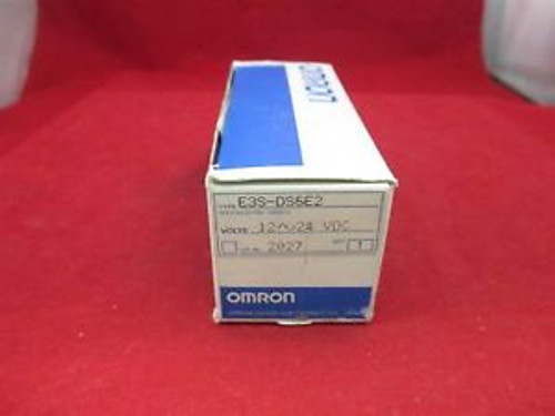 Omron  E3S-DS5E2 Photoelectric Sensor new