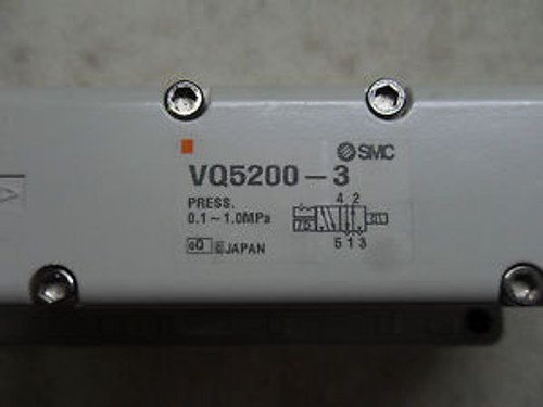(X5-8) 1 NEW SMC VQ5200-3 SOLENOID VALVE