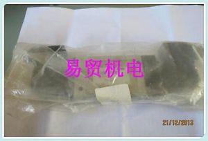 1PC SMC VFS3230-5T-02 xhgj22