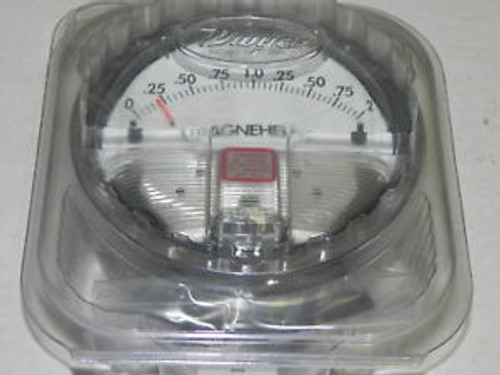 NEW DWYER W31U MAGNEHELIC PRESSURE GAUGE W31U RU