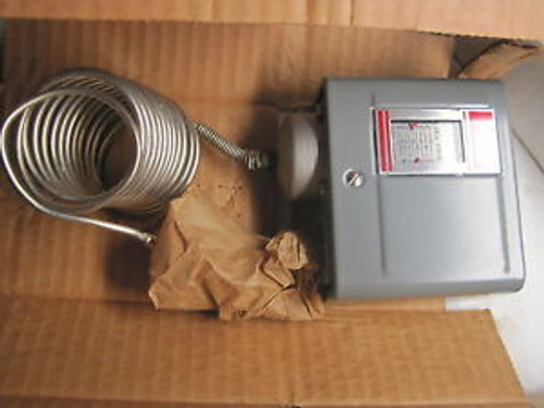 NEW JOHNSON CONTROLS A72AA-2 TEMPERATURE CONTROL A72AA2