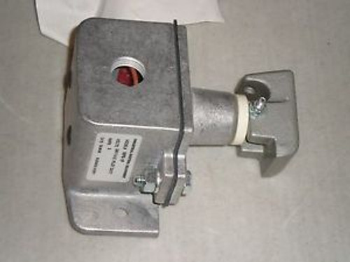 New Industrial Control Equipment WPS-1P Wall Mount Pull Switch Gleason-Avery