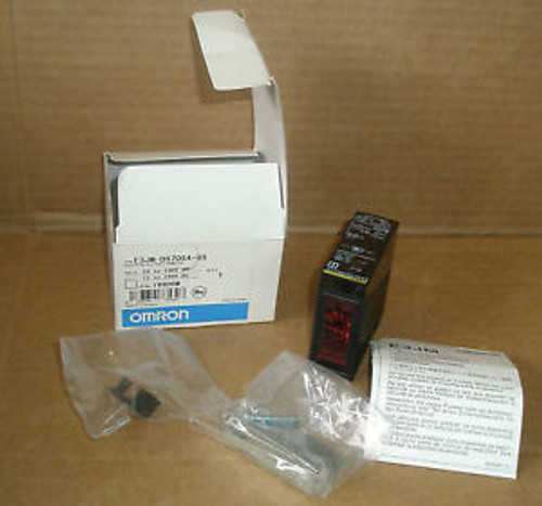 E3JM-DS70S4-US Omron New In Box Photo Eye E3JMDS70S4