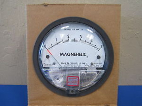 Dwyer Magnehelic Pressure Gage Model 2005