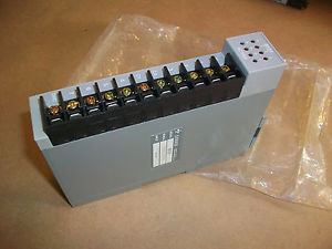 Gould Modicon PLC AC Input Module  Part Number B131    NEW