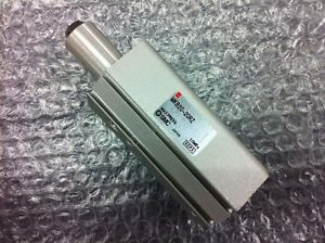 1PC SMC MKB20-20RZ zlb01