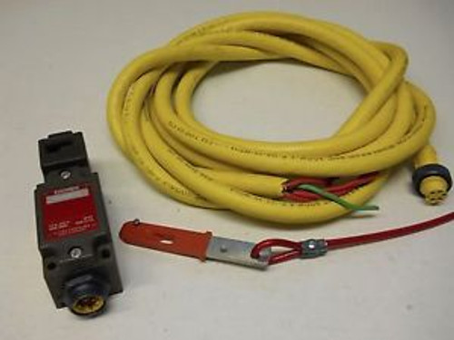 EUCHNER NZ1VZ-511E SAFETY INTERLOCK SWITCH WITH KEY AND CABLE NEW NO BOX