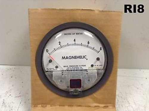 New  2 Dwyer Magnehelic Pressure Gauge 0-8 Inches of Water  Model 2008C