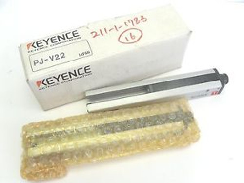 NEW KEYENCE PJ-V22 LIGHT CURTAINS