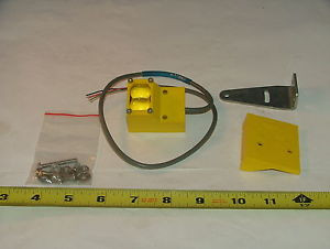 PHOTO ELECTRIC RECIEVER SENSOR WITH MNT. HDWR,BANNER,SM81R,BRKET MODEL#SMB-800