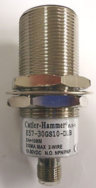 Cutler-Hammer E57-30GS10-D Inductive Proximity Sensor