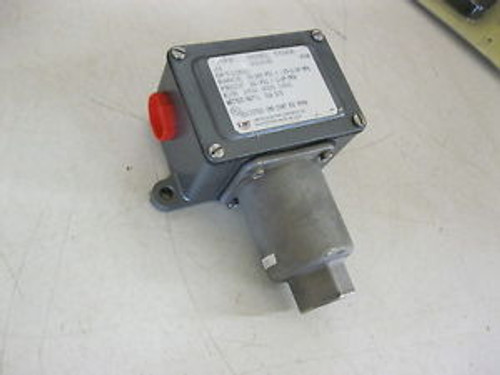 UE United Electric SS Pressure Control Switch J6-S160B 50-180 psi NEMA 4X 1/2