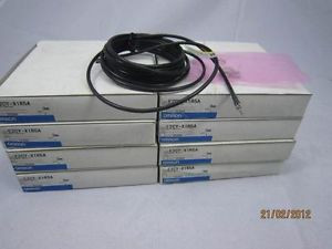 1PC Omron OMRON E2CY-X1R5A 3M 140324 xhgj20