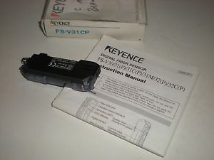 KEYENCE FS-V31CP FSV31CP FIBER-OPTIC MEGA POWER SENSOR W/AMPLIFIER -NO CABLE NEW