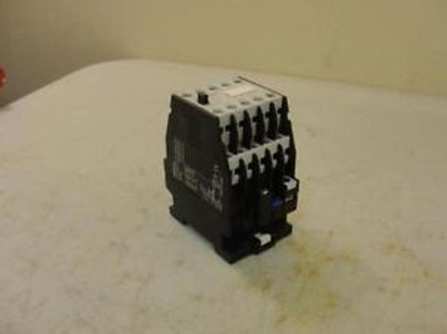 39313 New In box, SIEMENS 3TH4382-0A Control Relay 220/240V, 10-Pole