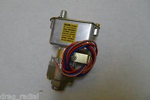 NEW NOS BARKSDALE C9612-0 PRESSURE  SWITCH C96120