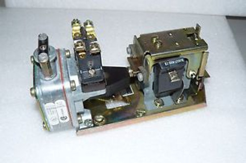 NEW SQUARE D 31017-571-50 9449 PNEUMATIC TIMING RELAY