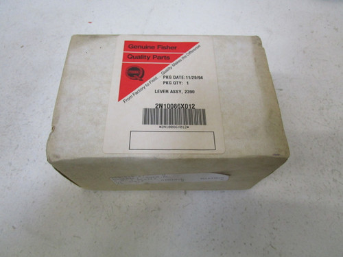 FISHER 2N10086X012 LEVER ASSEMBLY NEW IN A BOX