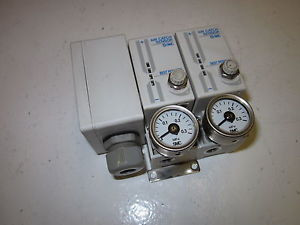 SMC AIRCATCH SENSOR 1SA15-2-01G W/GUAGE 0.0~0.3 MPA NEW OUT OF A BOX