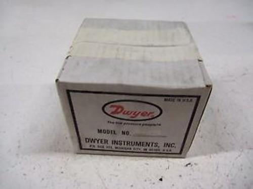 DWYER 3010-LB PRESSURE GAUGE NEW IN BOX