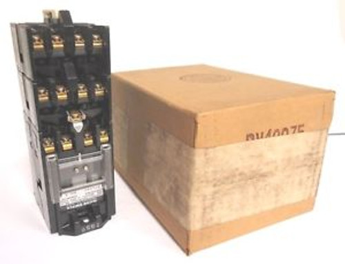 Micro Switch RYCA40 MDL B Relay with Two RYAA40 Adder Blocks  600 VAC Max