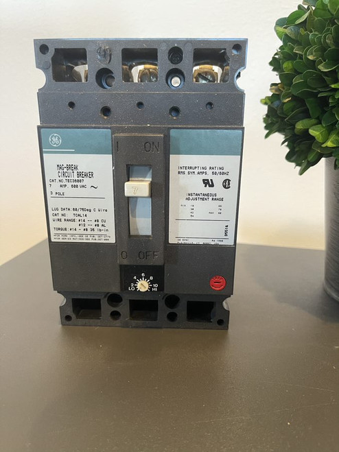 GENERAL ELECTRIC CIRCUIT BREAKER TEC36007