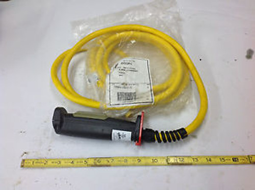 Allen Bradley 889N-U8AF-5 Cordset & 440J-N21TNPM Grip Switch NEW WITH SHELF WEAR