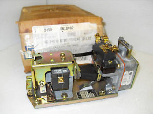 NEW SQUARE D 9050 B01DV02 PNEUMATIC TIMING RELAY 9050 New