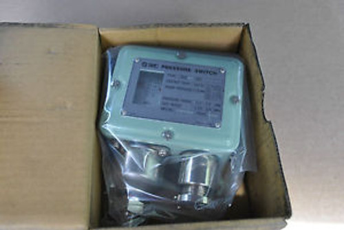 SMC PRESSURE SWITCH ISG231-031 New