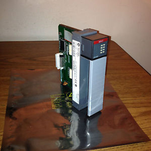 ALLEN BRADLEY 1746-IA8 SER A INPUT MODULE