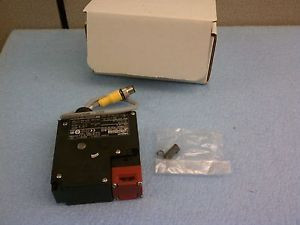 new OMRON DOOR INTERLOCK SWITCH D4NL-4BFA-B4-U1 AMAT 1200-00468 2937C / O2901