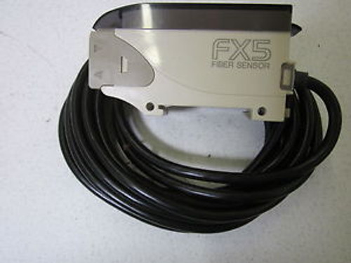 2 SUNX FX5-A3R  NEW IN A BOX