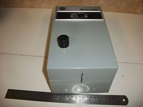 General Electric CR306 Magnetic Starter NEMA Size 00 with optional H-O-A Switch