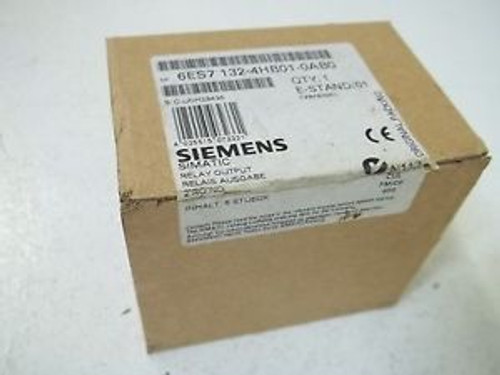 SIEMENS 6ES7 132-4HB01-0AB0 RELAY OUTPUT (5 IN BOX) NEW IN A BOX