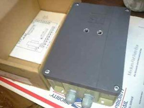 STI DBX225 41735 DUAL CHANNEL AMPLIFIER NEW IN A BOX