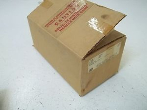 UNITED ELECTRIC CONTROLS F100-8BS TEMPERATURE SWITCH NEW IN A BOX