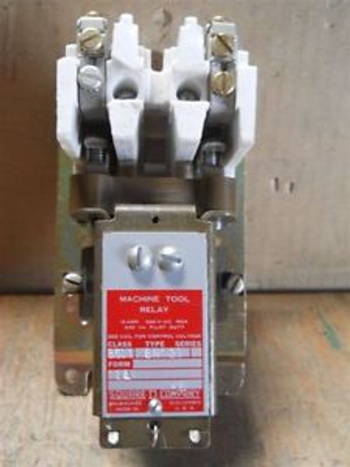 Square D (8501-BHO-20) Size 0, 2 Pole AC Magnetic Relay, New Surplus