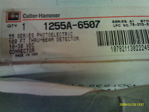 CULTER HAMMER 1255A-6507 PHOTOELECTRIC DETECTORS 2 PCS 100 THRU-BEAM 10-30VDC