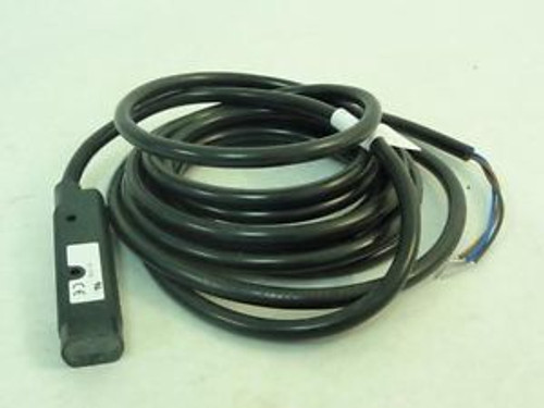 93126 New-No Box, Culter-Hammer E58CAL18A2C2 Photoelectric Sensor 20-264Vac