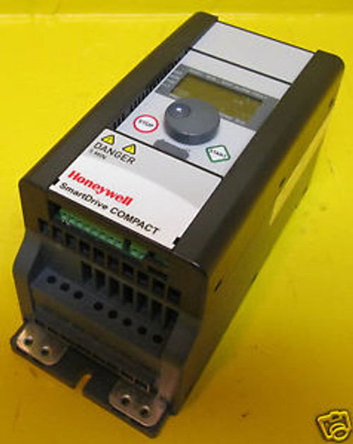 NEW Honeywell HVFDCD1B0020F01 2 HP / 1.5 kW 3PH 240V VS Drive SmartVFD Compact