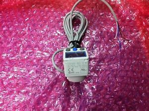 1PC SMC ZSE80F-A02L-B-M zlb01