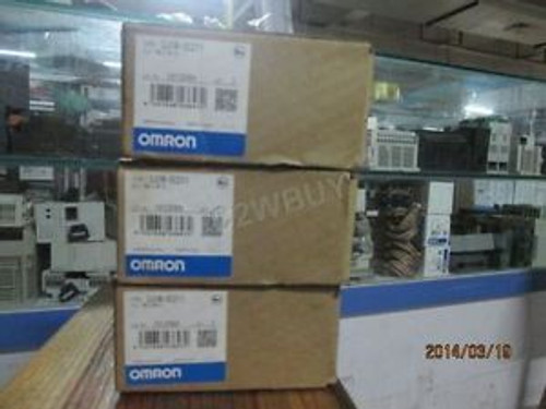 1PC OMRON Omron CJ1W-OC211 xhg53