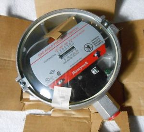 Honeywell C437E-1004 Gas/Air Pressure Switch 1-26 Water-